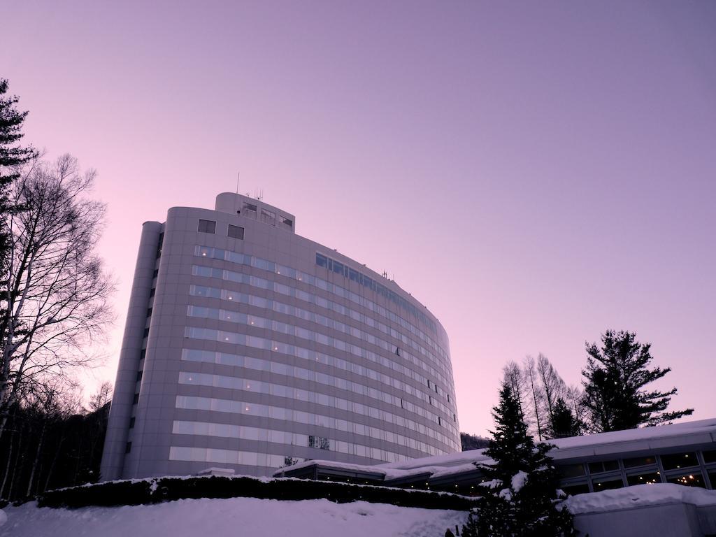 Shin Furano Prince Hotel Eksteriør billede Sapporo Medical University Hospital